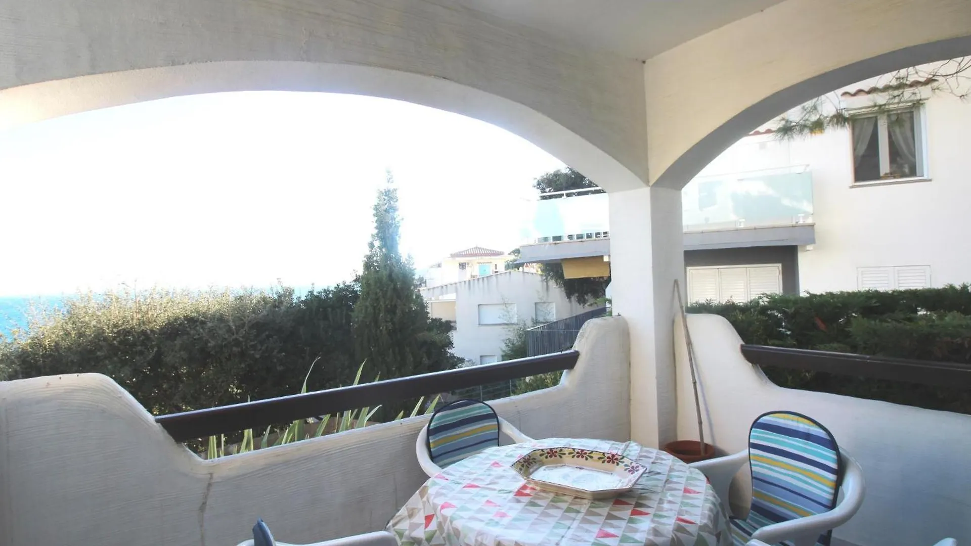 Apartment Cel 103 Apartamento Luminoso Y Sencillo En Residencial Ajardinado Con Piscina Comunitaria - Es-228-22 Llanca Spain