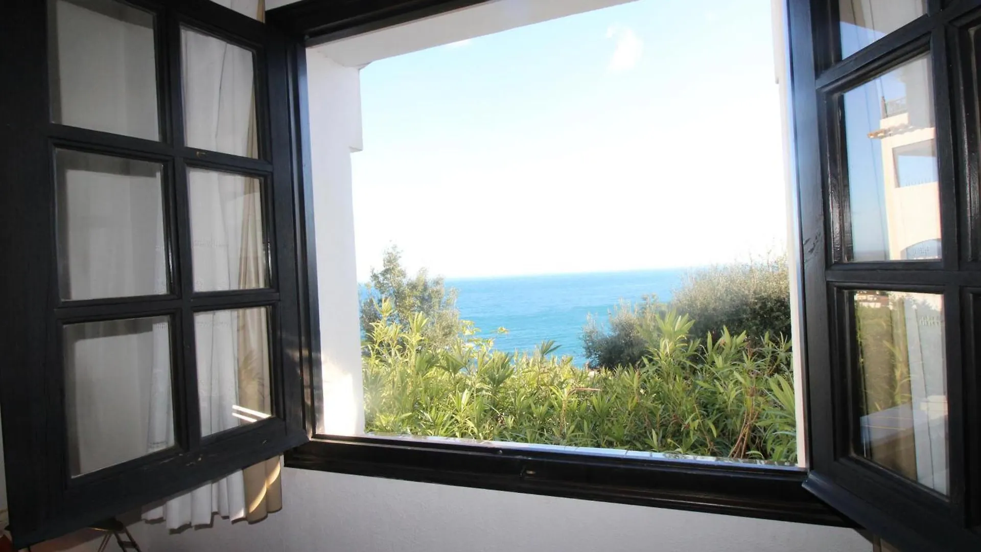 Cel 103 Apartamento Luminoso Y Sencillo En Residencial Ajardinado Con Piscina Comunitaria - Es-228-22 Llanca Apartment